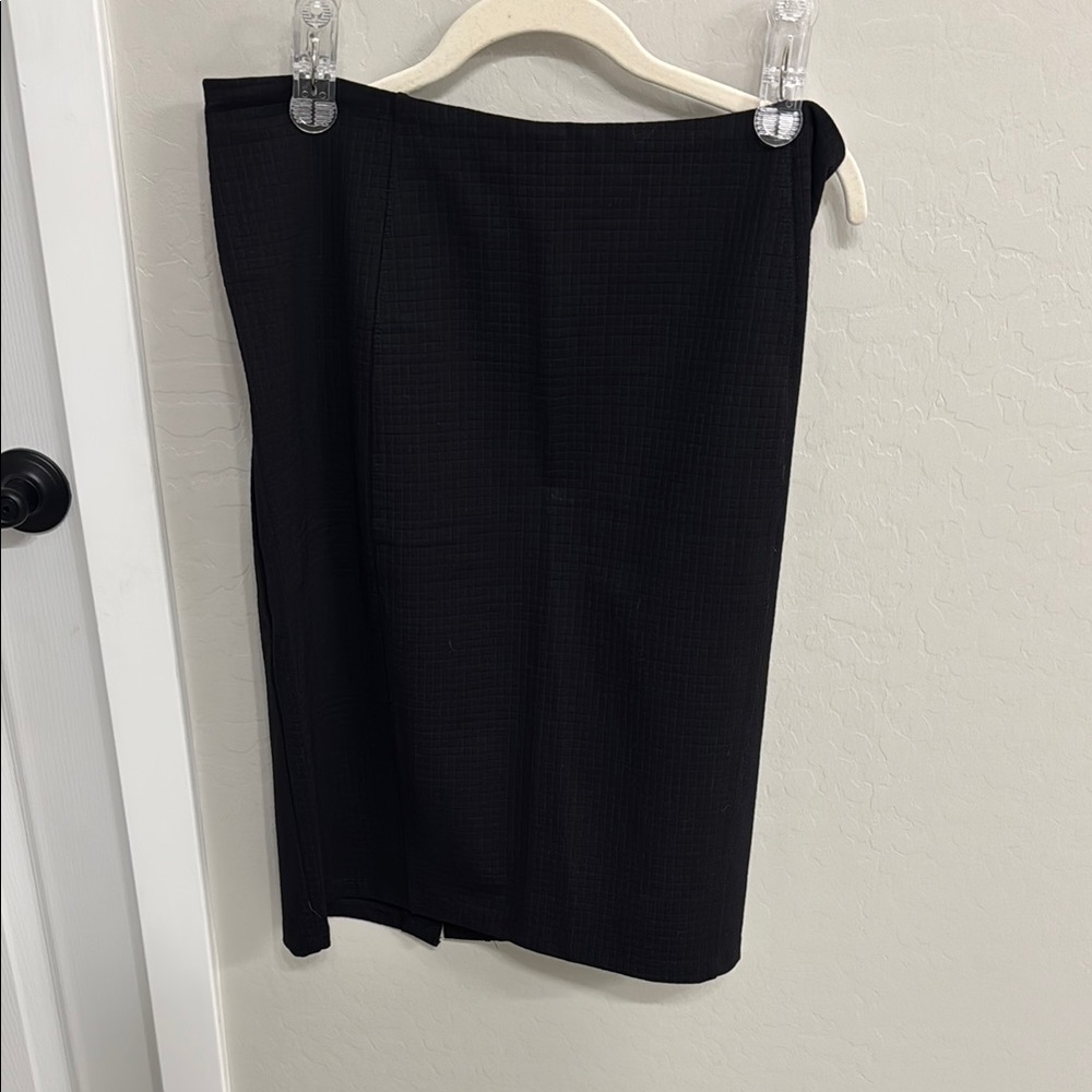 Elegant Black Skirt